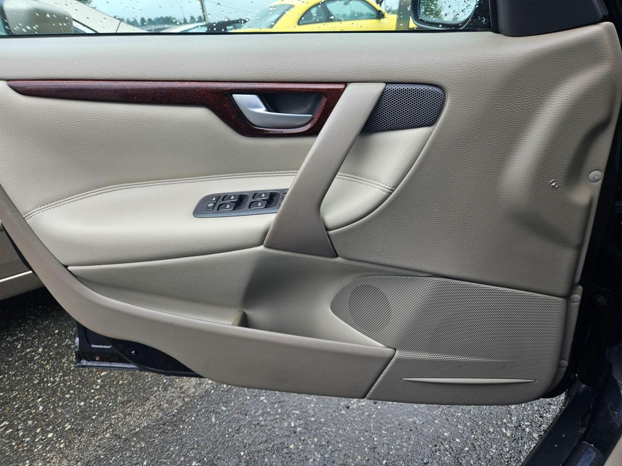 2002 Volvo S60  - Photo #16