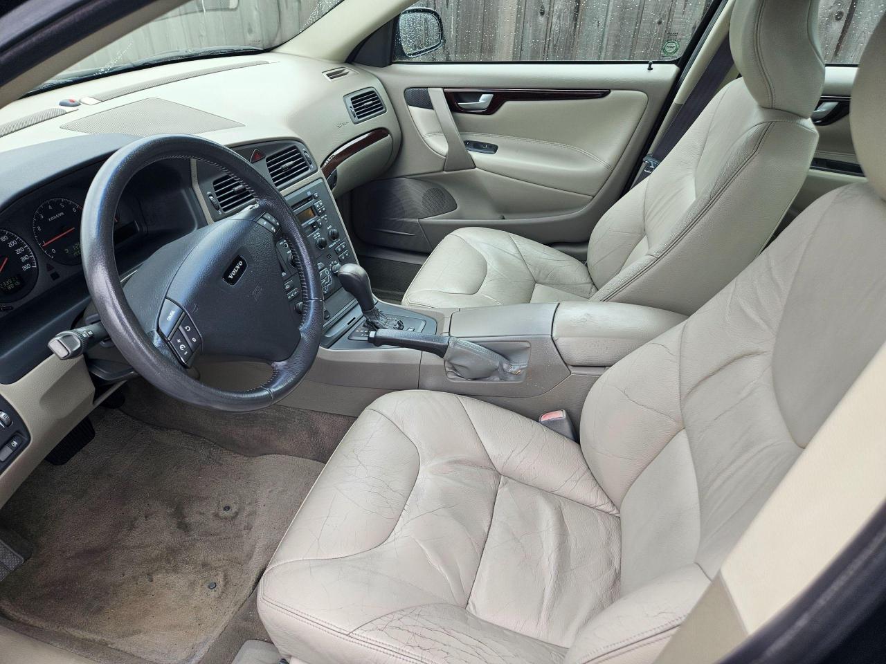 2002 Volvo S60  - Photo #17