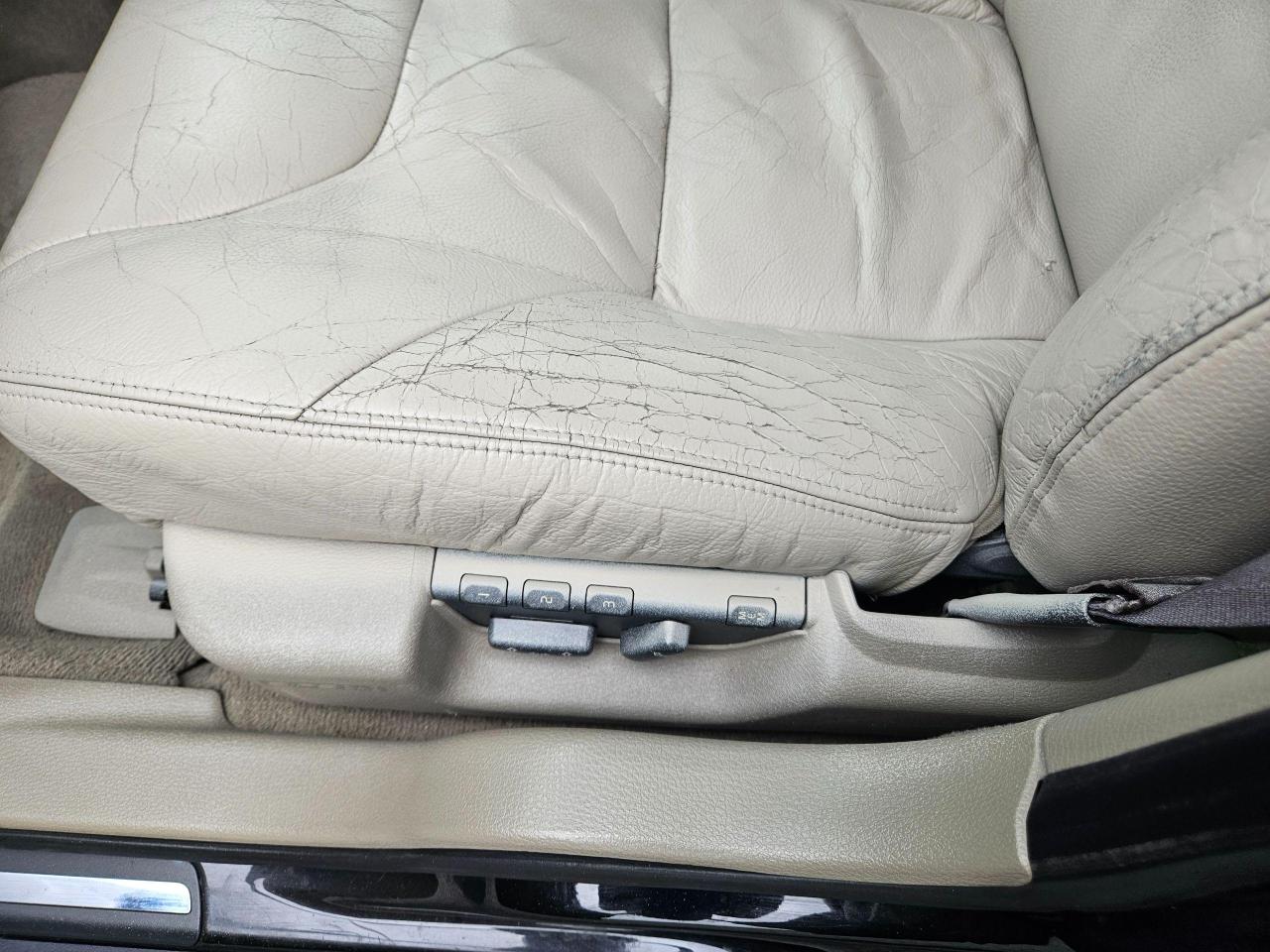 2002 Volvo S60  - Photo #18