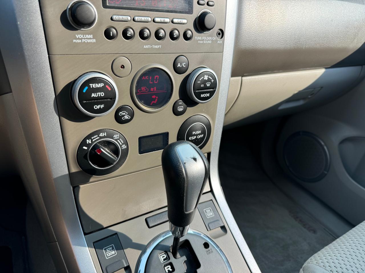 2010 Suzuki Grand Vitara JX - Photo #21