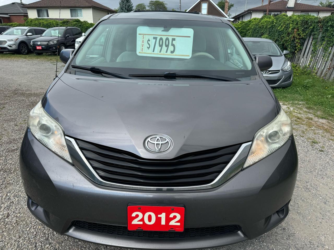 Used 2012 Toyota Sienna LE for sale in Hamilton, ON