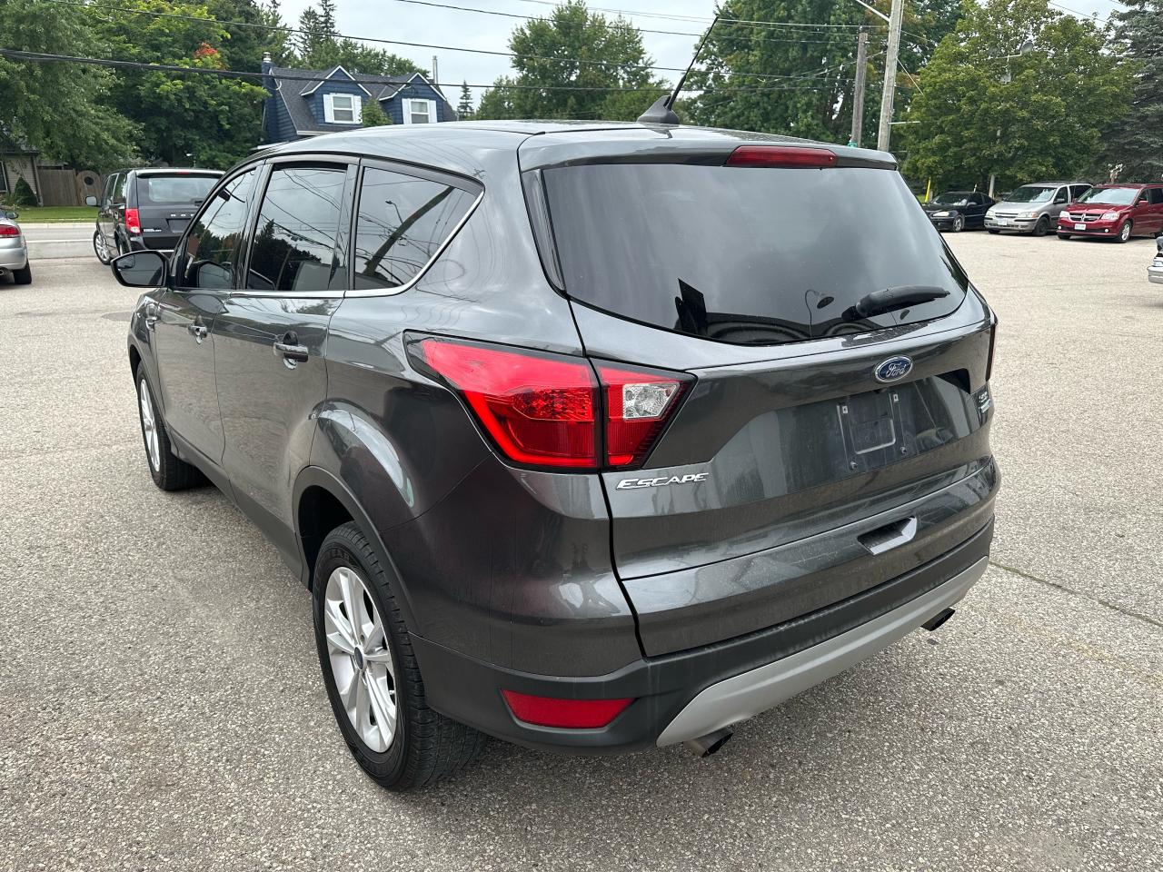 2019 Ford Escape SE - Photo #5