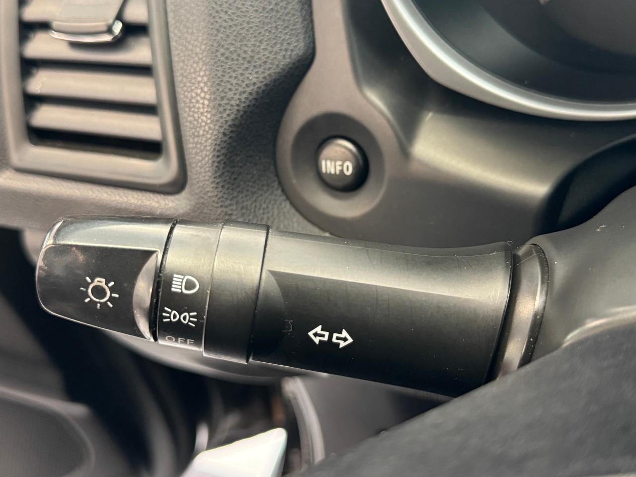 2011 Mitsubishi RVR ES+Power Windows+Cruise Control+A/C+5 Speed Manual - Photo #38