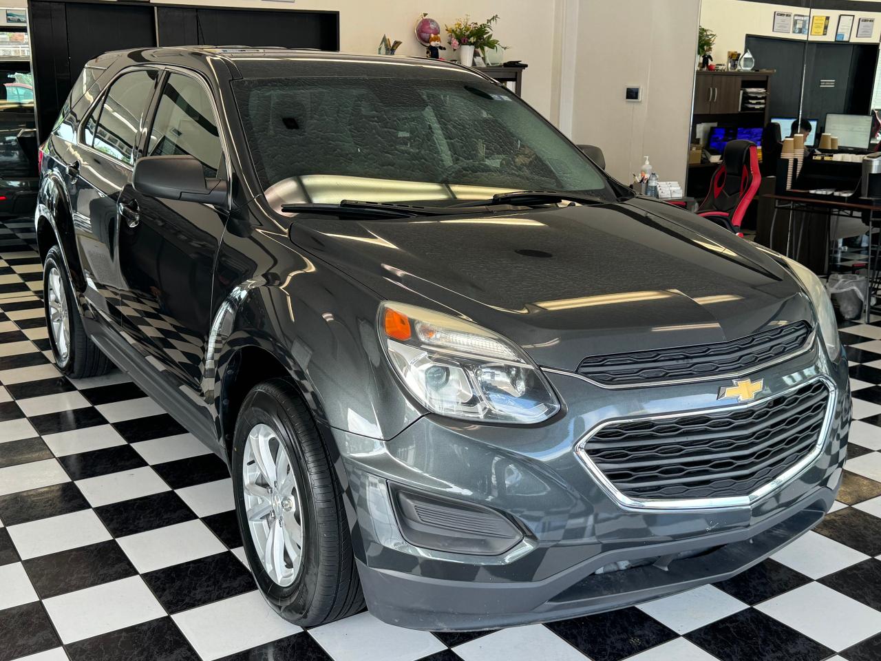 2017 Chevrolet Equinox LS AWD+New Tires+Camera+Heated Seats+Remote Start Photo8