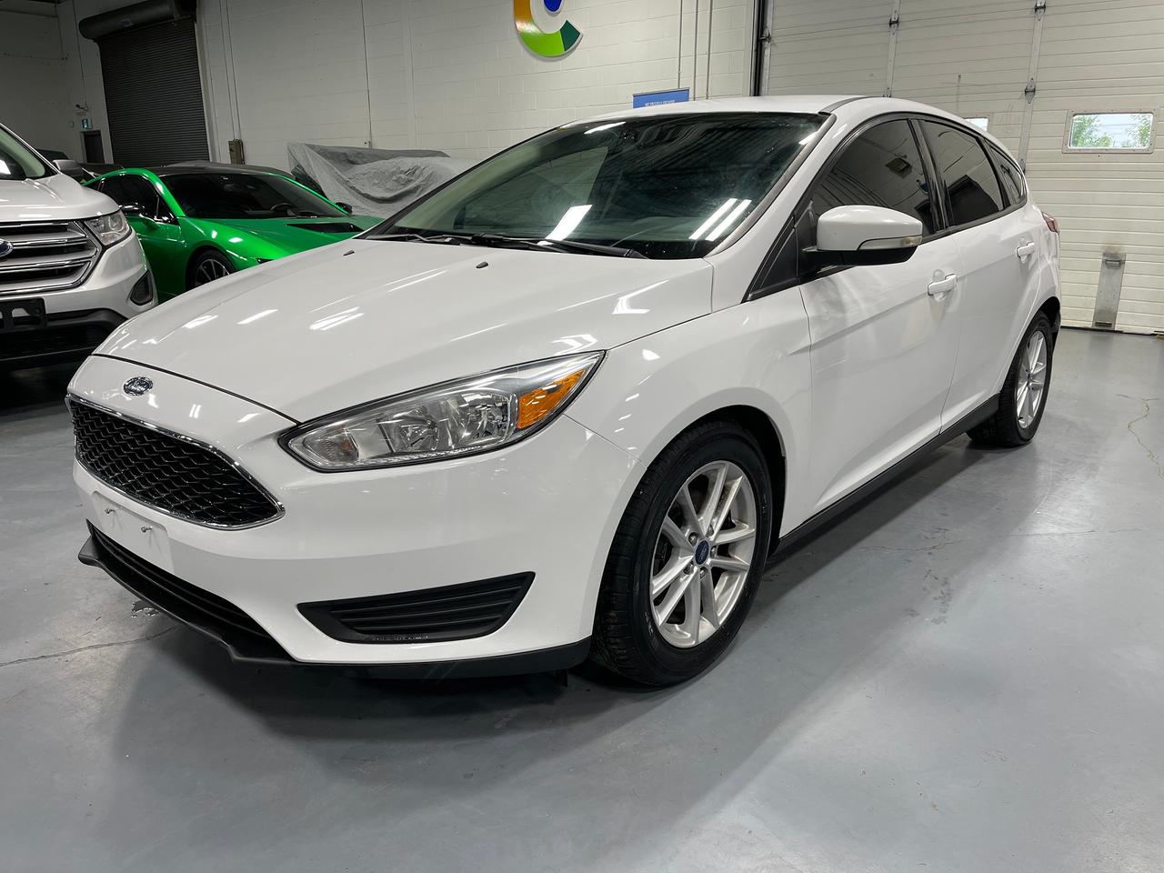 2017 Ford Focus SE - Photo #1