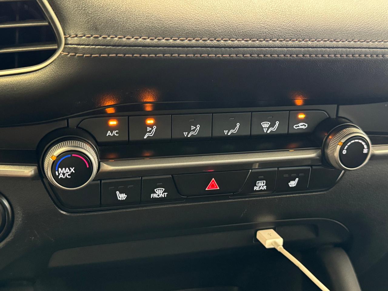 2019 Mazda MAZDA3 GX+New Tires+Alloys+BSM+Heated Seats+CLEANC CARFAX - Photo #36