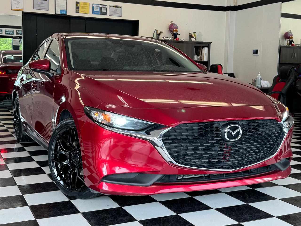 2019 Mazda MAZDA3 GX+New Tires+Alloys+BSM+Heated Seats+CLEANC CARFAX Photo16