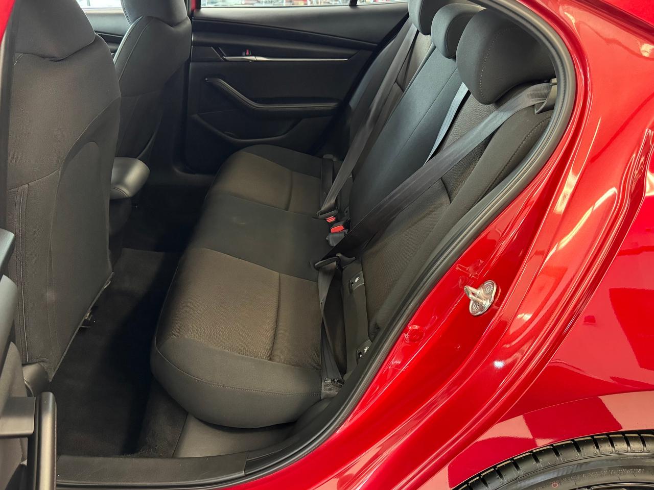 2019 Mazda MAZDA3 GX+New Tires+Alloys+BSM+Heated Seats+CLEANC CARFAX Photo25