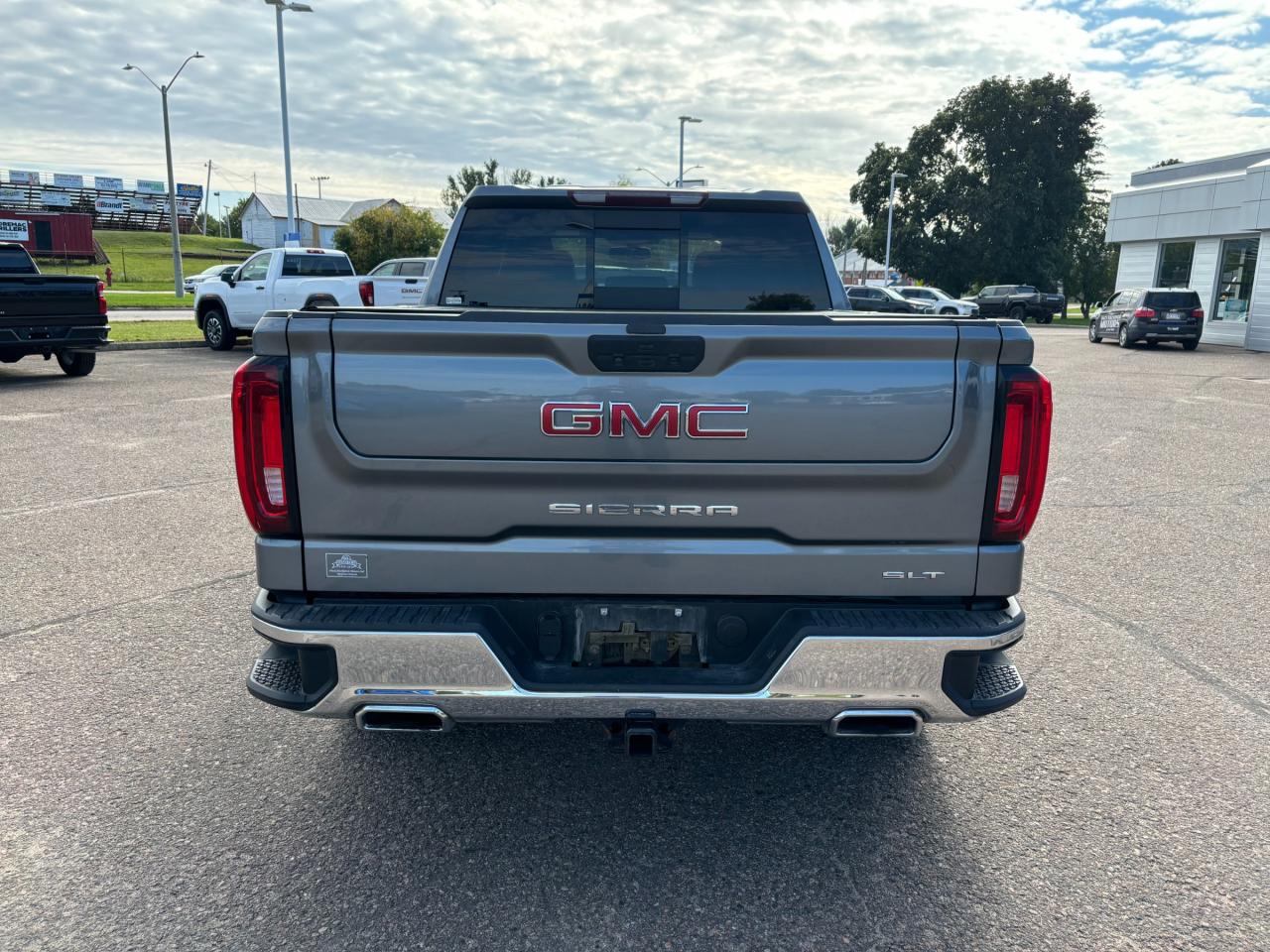 2020 GMC Sierra 1500 2020 GMC Sierra SLT Crew 4WD Photo