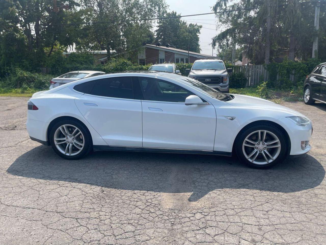 2014 Tesla Model S 4dr Sdn Performance - Photo #9