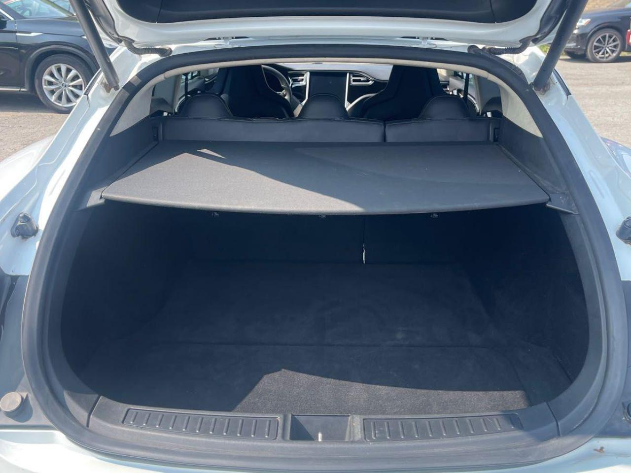 2014 Tesla Model S 4dr Sdn Performance - Photo #12