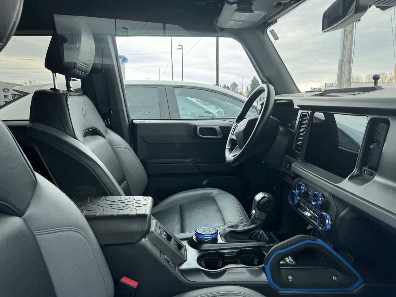 2024 Ford Bronco Black Diamond Photo2
