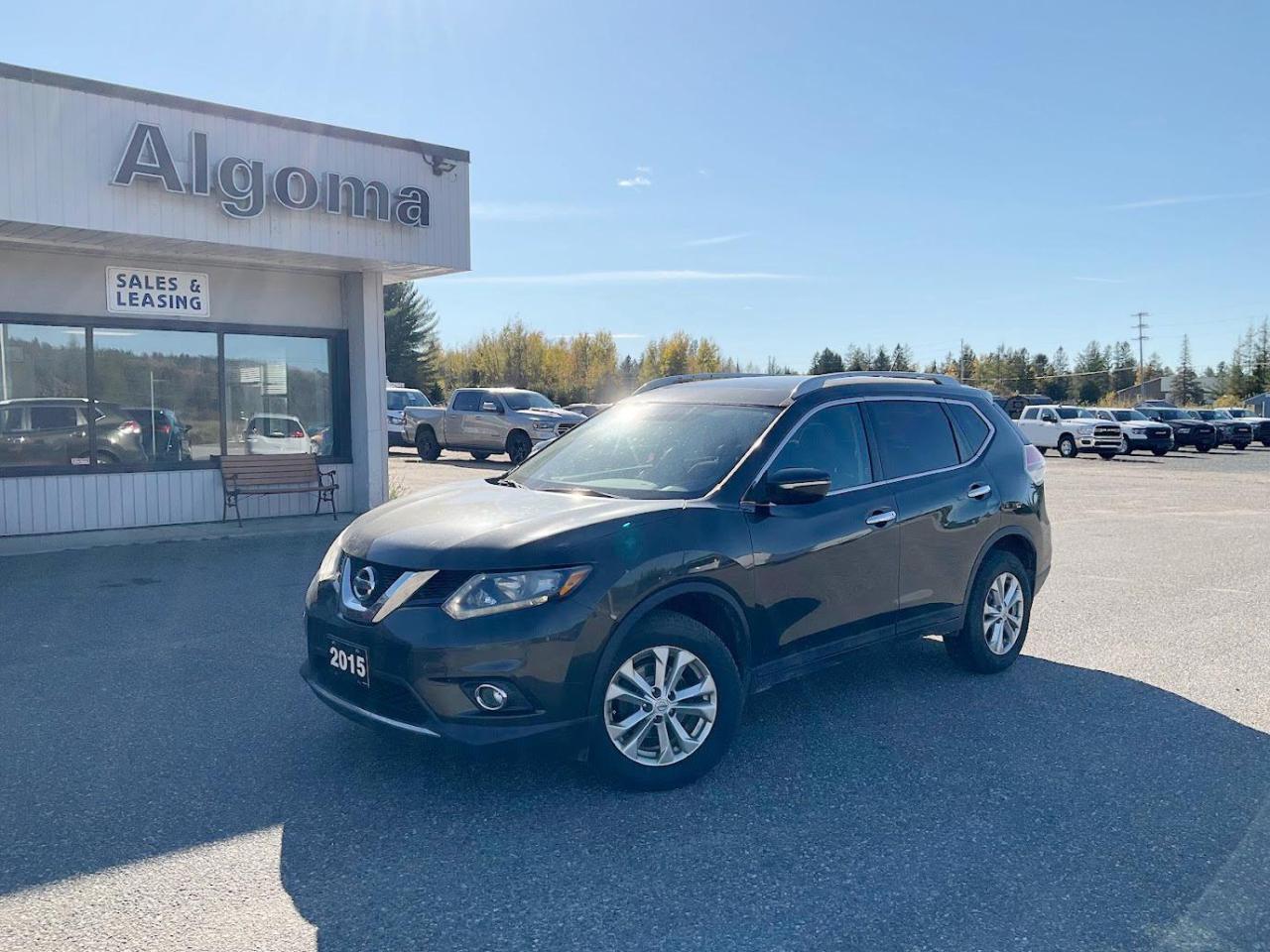 Used 2015 Nissan Rogue  for sale in Spragge, ON