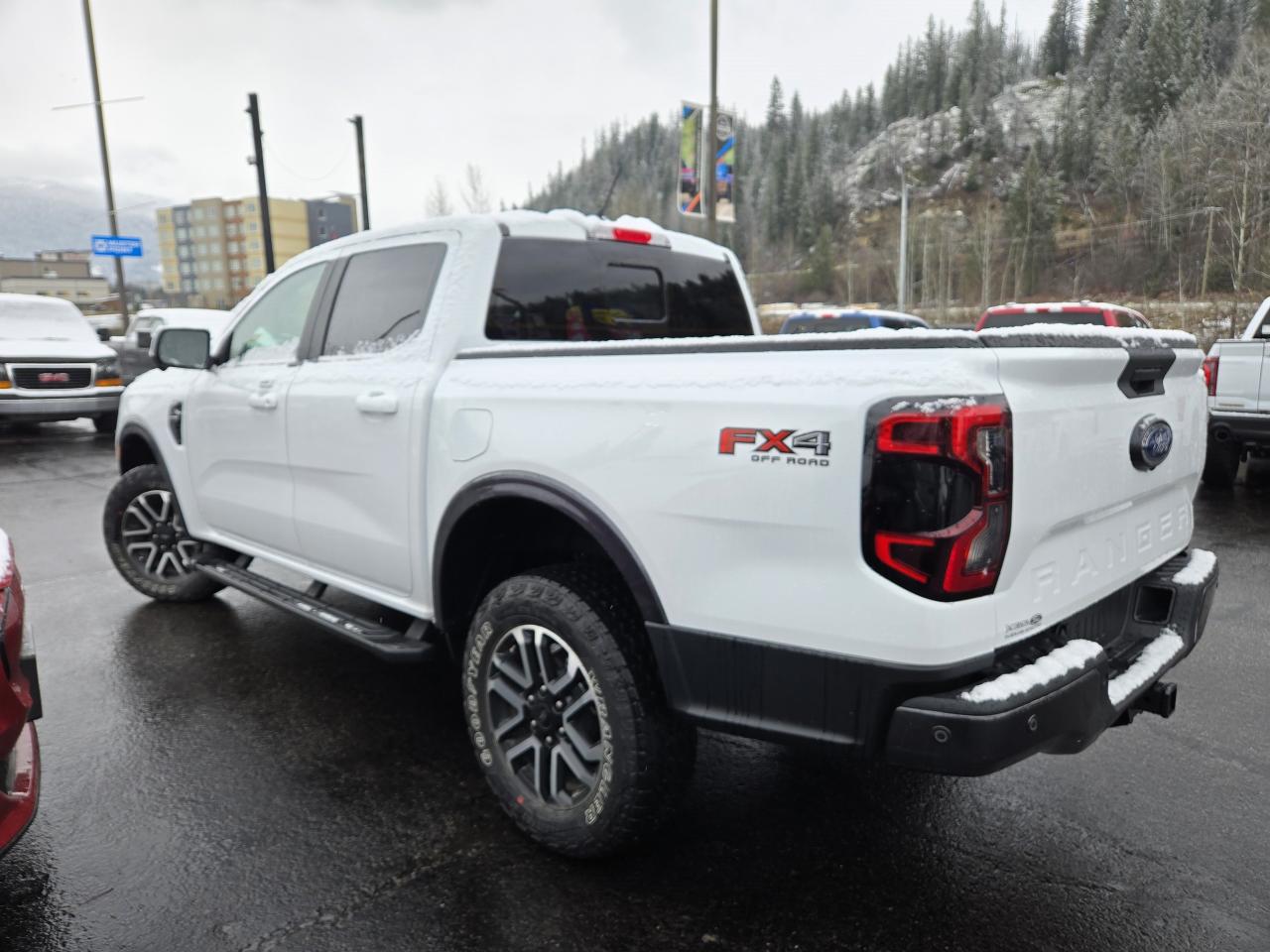 2024 Ford Ranger LARIAT Photo3