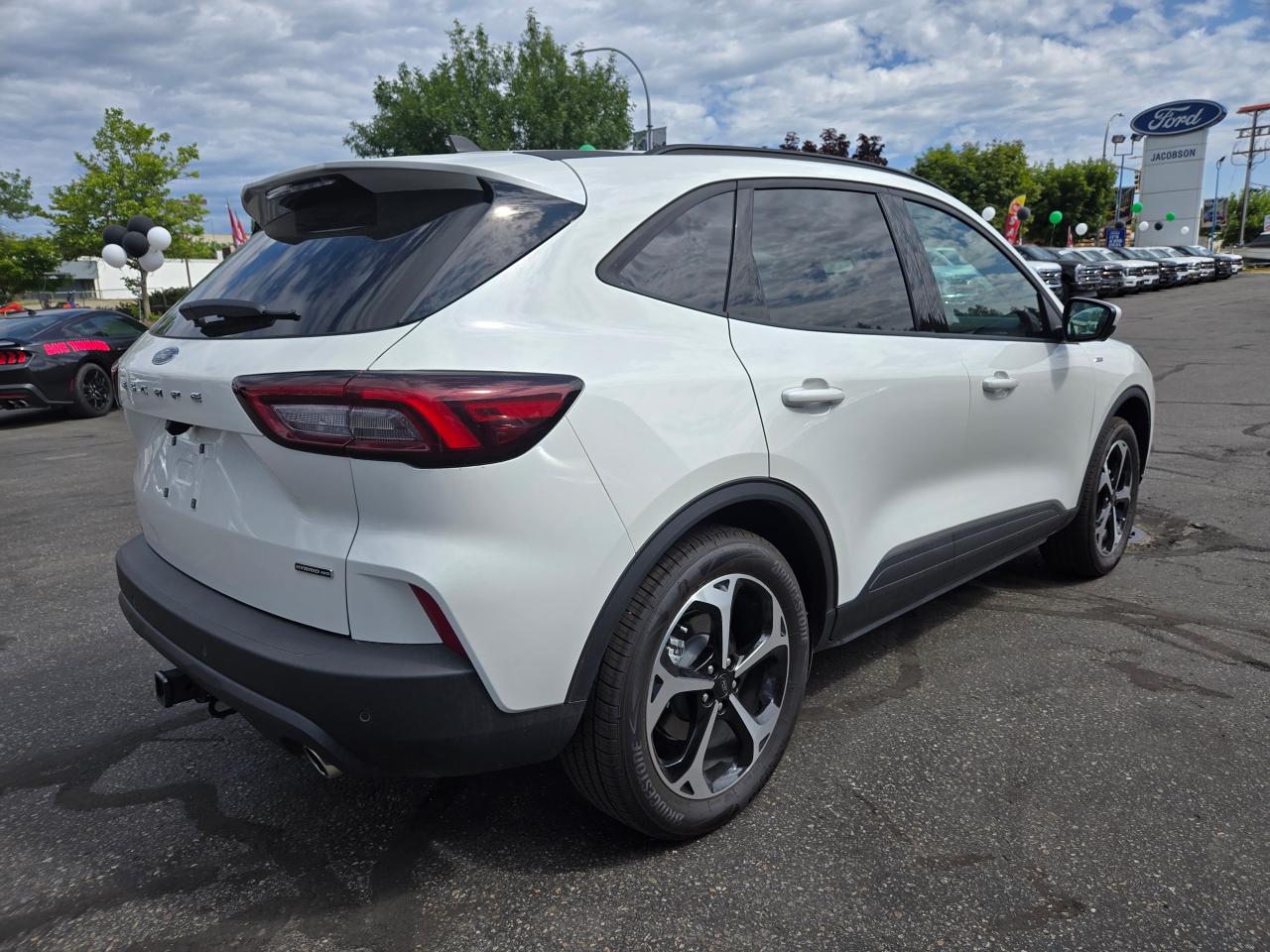 2025 Ford Escape ST-Line Select Photo4