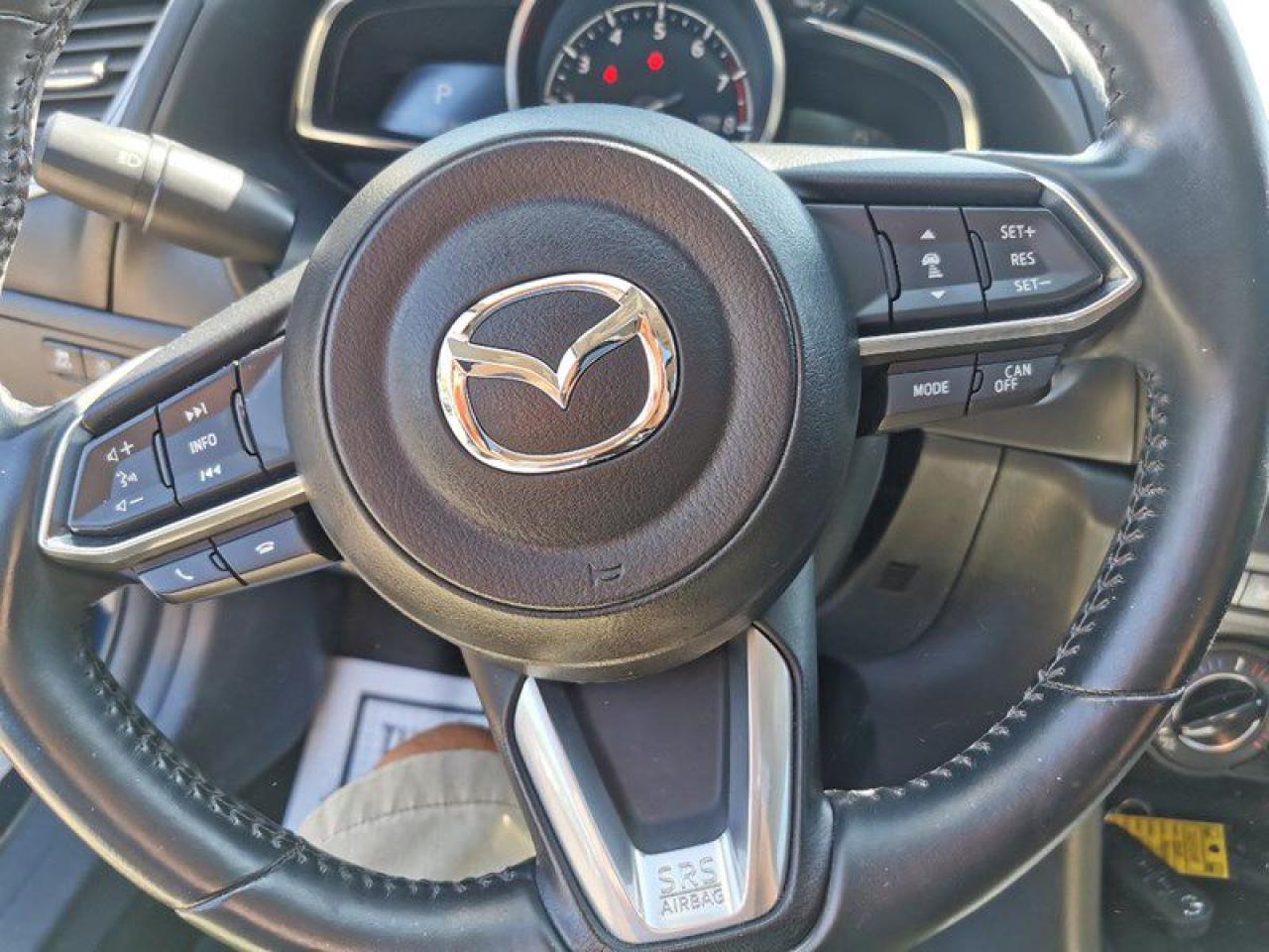 2018 Mazda MAZDA3 i Touring - Photo #14