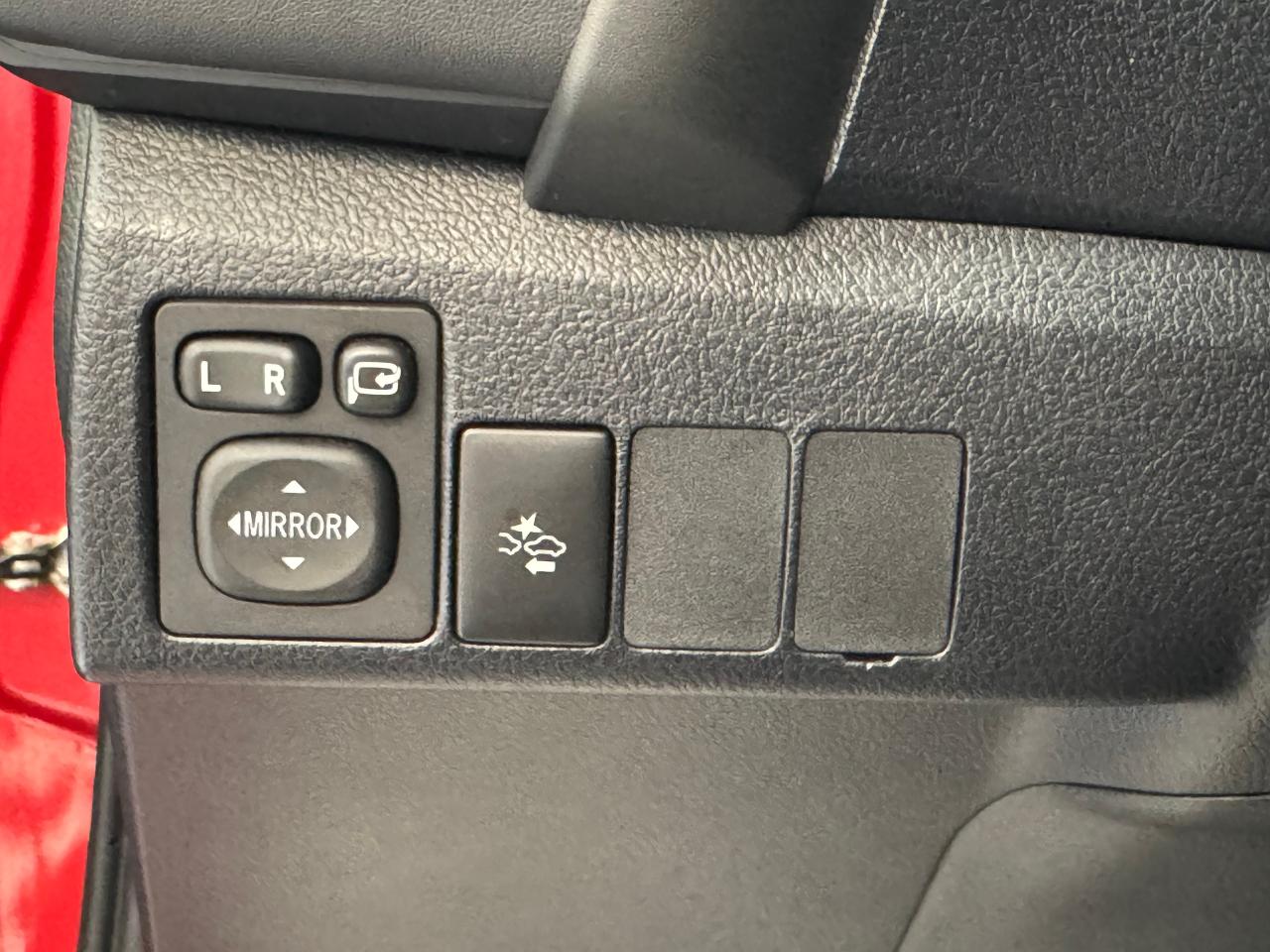 2018 Toyota Corolla iM  - Photo #47