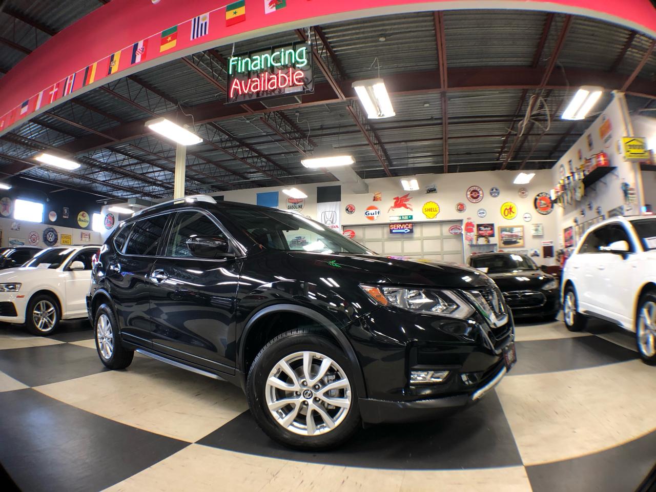 Used 2018 Nissan Rogue SV AWD PANO/ROOF A/CARPLAY H/SEATS B/SPOT CAMERA for sale in North York, ON