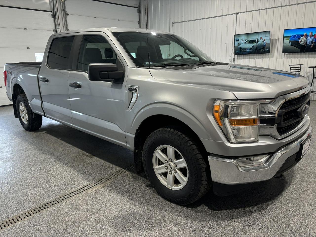 Used 2022 Ford F-150 XLT SuperCrew 6.5-ft. Bed 4WD #5.0 V8 #Apple CarPlay for sale in Brandon, MB