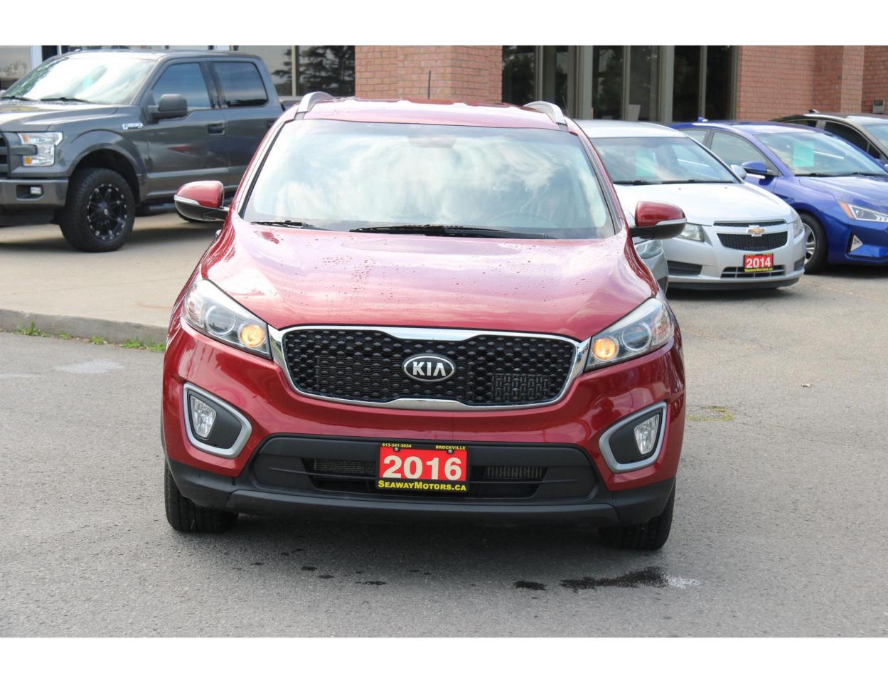 2016 Kia Sorento LX 2WD - Photo #3