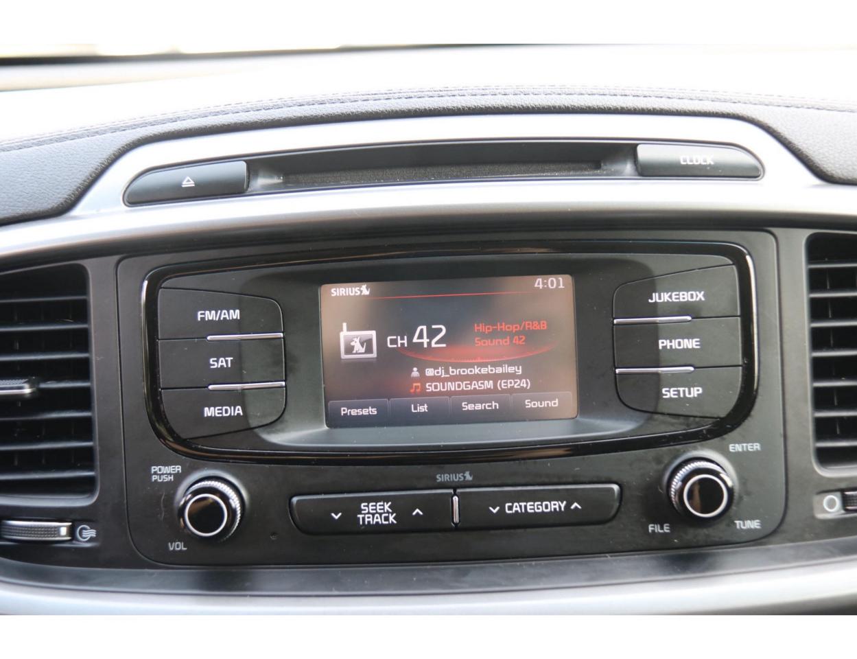 2016 Kia Sorento LX 2WD - Photo #22
