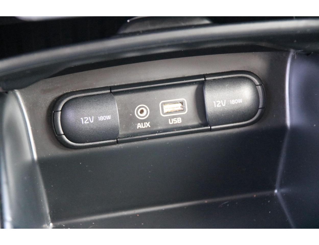 2016 Kia Sorento LX 2WD - Photo #25