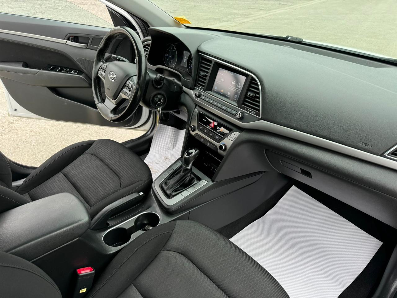 2018 Hyundai Elantra GL - Photo #10