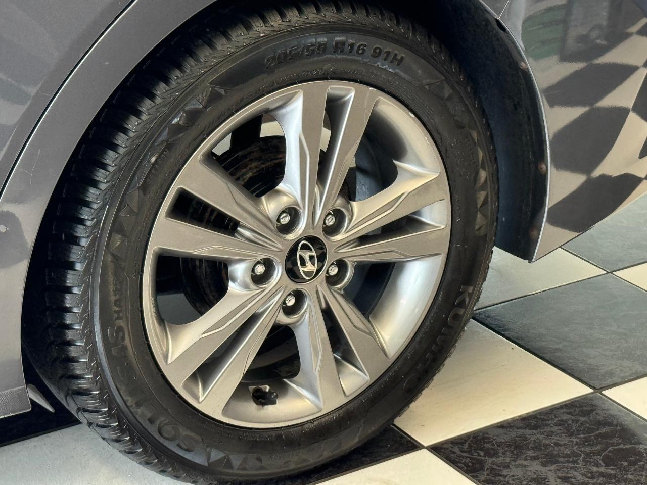 2018 Hyundai Elantra GL+Camera+ApplePlay+Heated Seats & Steering+A/C Photo102