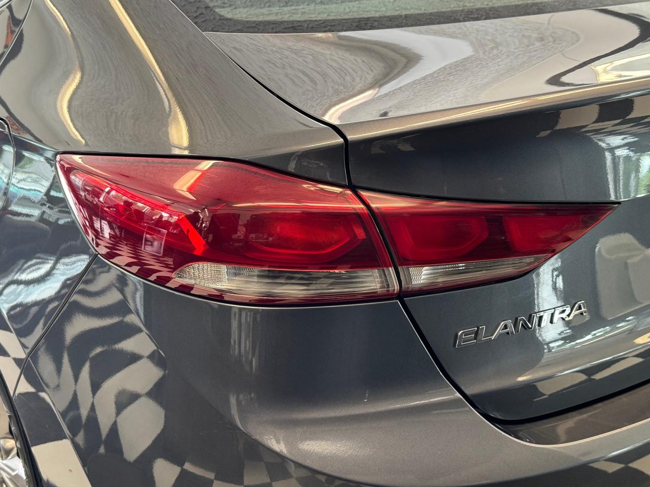 2018 Hyundai Elantra GL+Camera+ApplePlay+Heated Seats & Steering+A/C Photo52