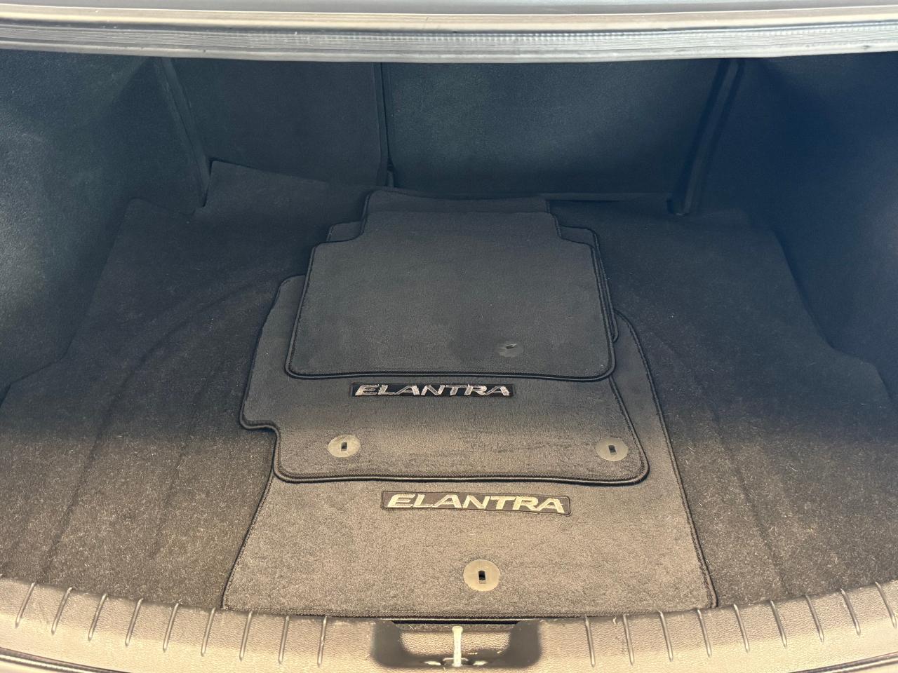 2018 Hyundai Elantra GL+Camera+ApplePlay+Heated Seats & Steering+A/C Photo23