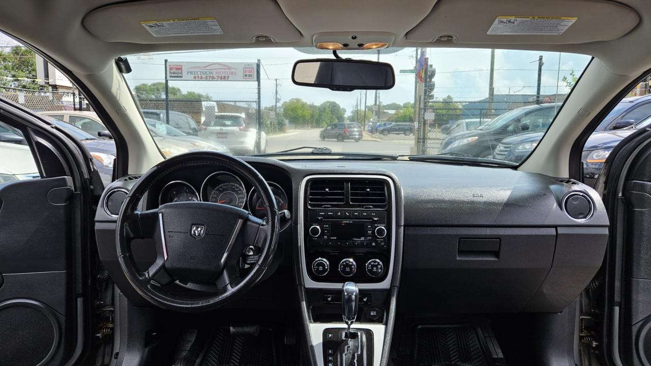 2011 Dodge Caliber  - Photo #17
