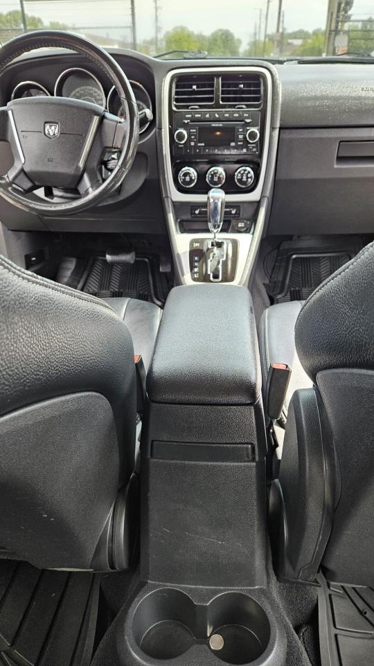 2011 Dodge Caliber  - Photo #18