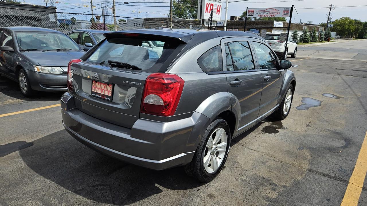 2011 Dodge Caliber  - Photo #5