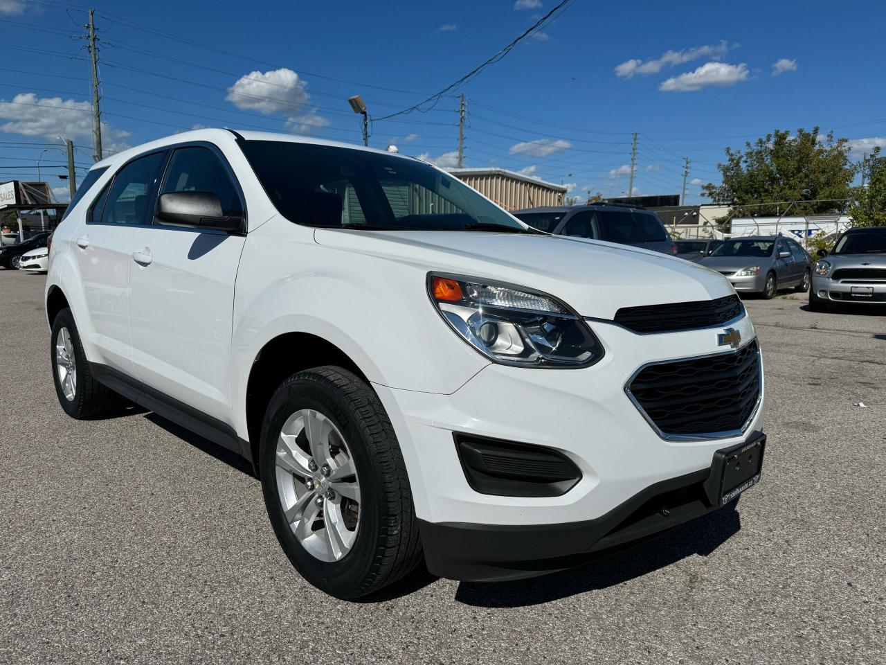 2016 Chevrolet Equinox LS Photo2