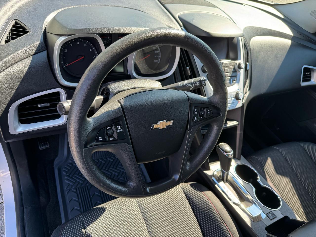 2016 Chevrolet Equinox LS - Photo #9