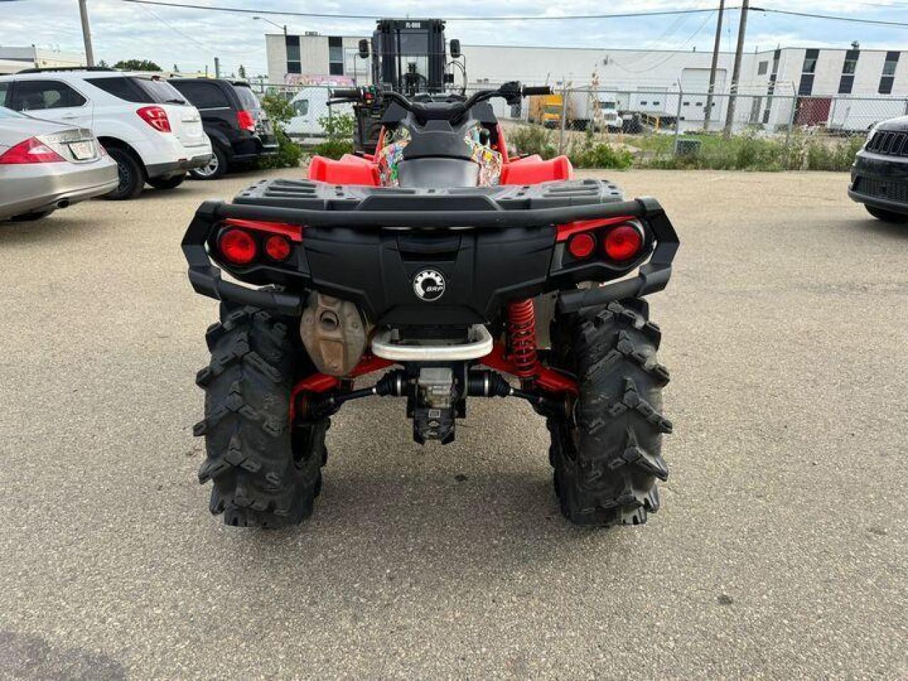 2018 Can-Am Outlander 850 XMR  $101 B/W - Photo #4