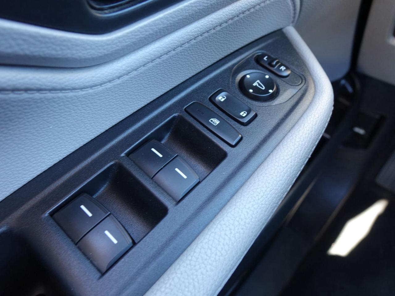 2018 Honda Odyssey EX - Photo #26