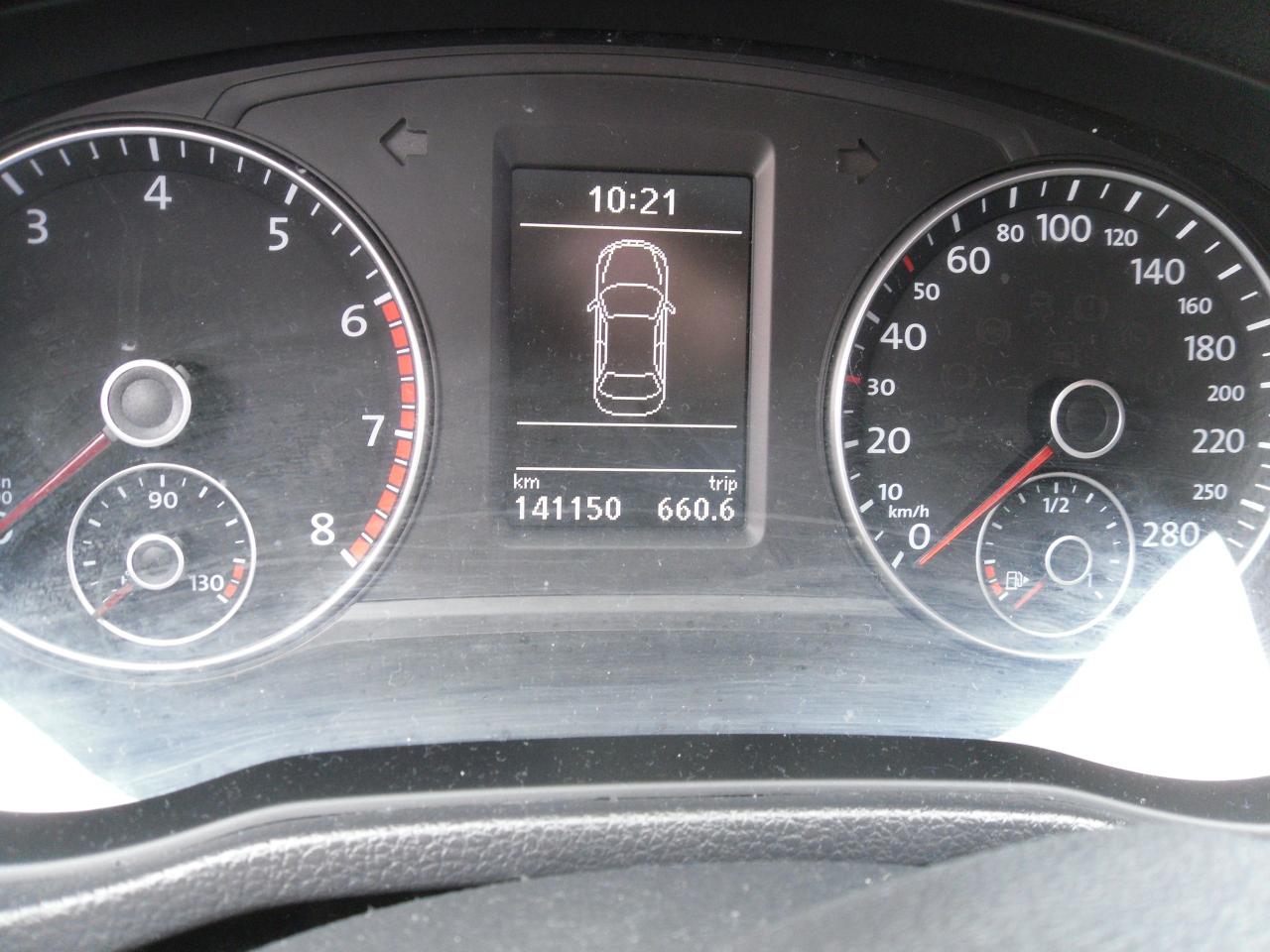 2014 Volkswagen Passat Trendline - Photo #9