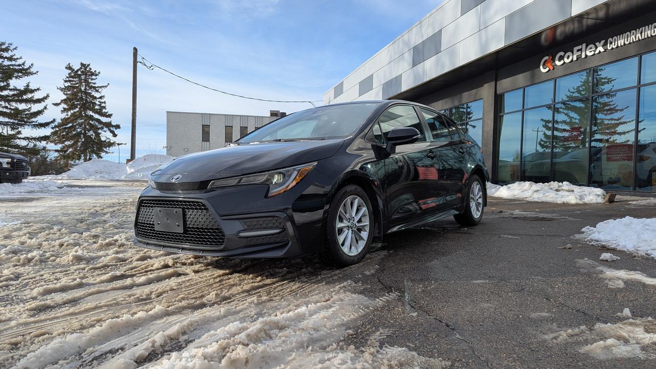 Used 2020 Toyota Corolla SE CVT for sale in Calgary, AB