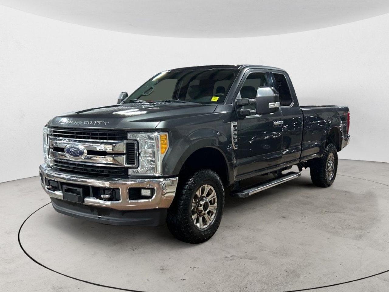 Used 2017 Ford F-250 XLT 8 Foot Box *LOCAL* *GREAT CONDITION* *CLEAN TITLE* for sale in Winnipeg, MB