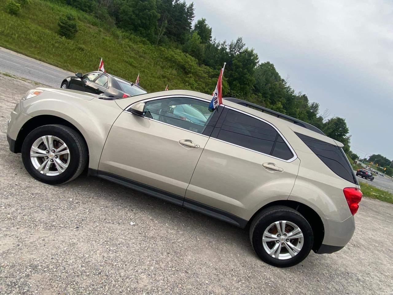 2011 Chevrolet Equinox  - Photo #4