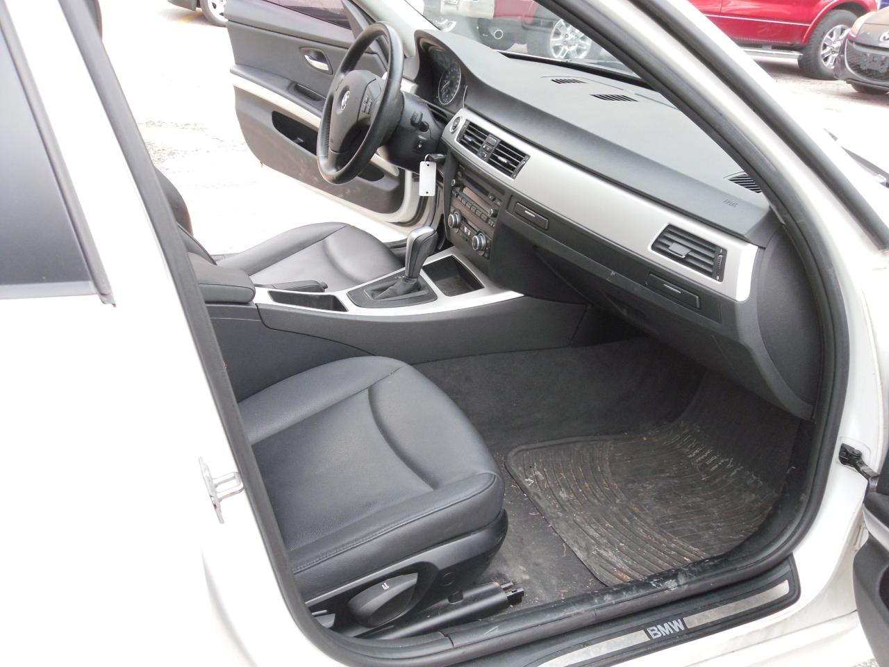 2011 BMW 3 Series PREMIUM - Photo #8