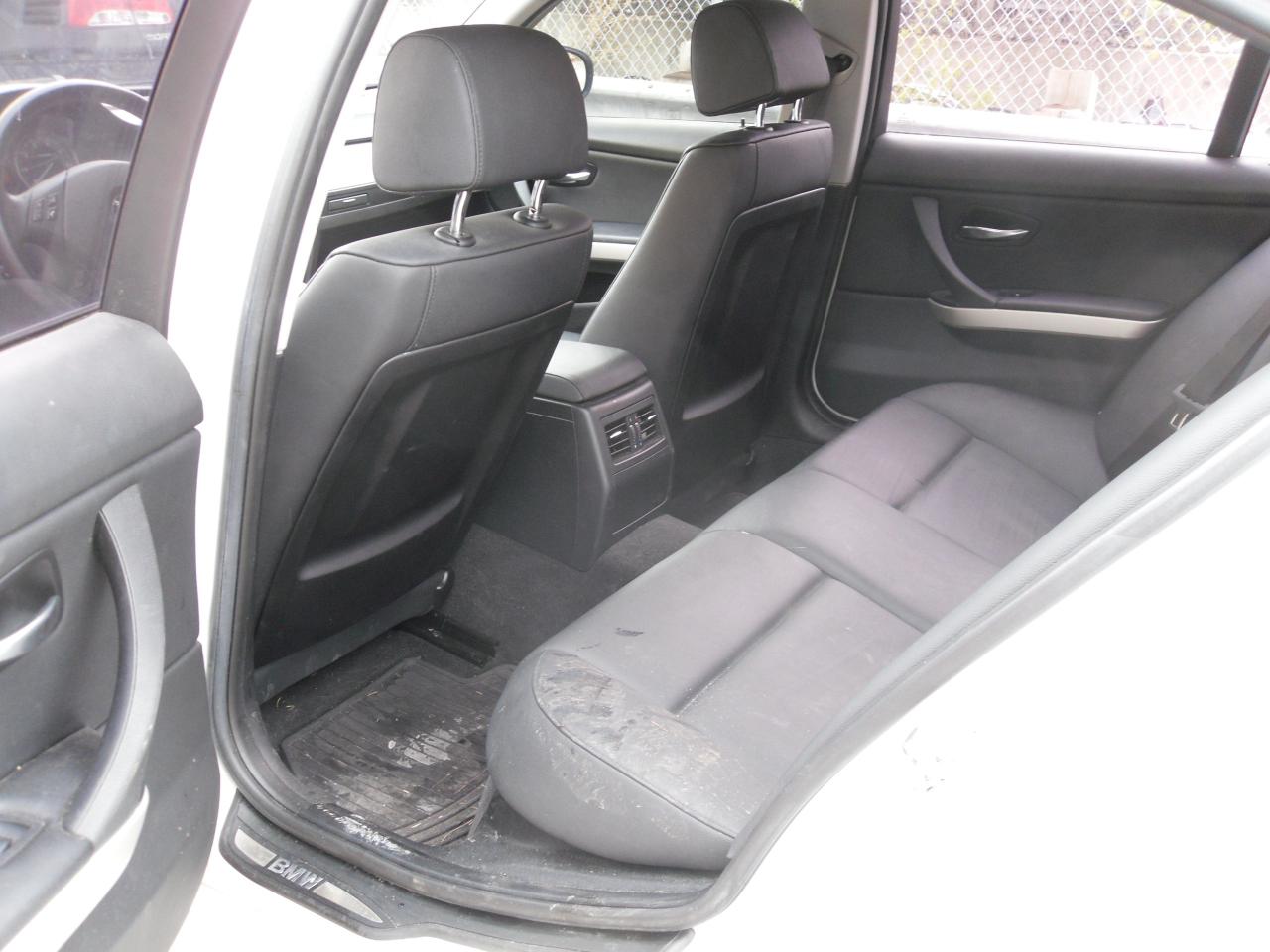 2011 BMW 3 Series PREMIUM - Photo #6