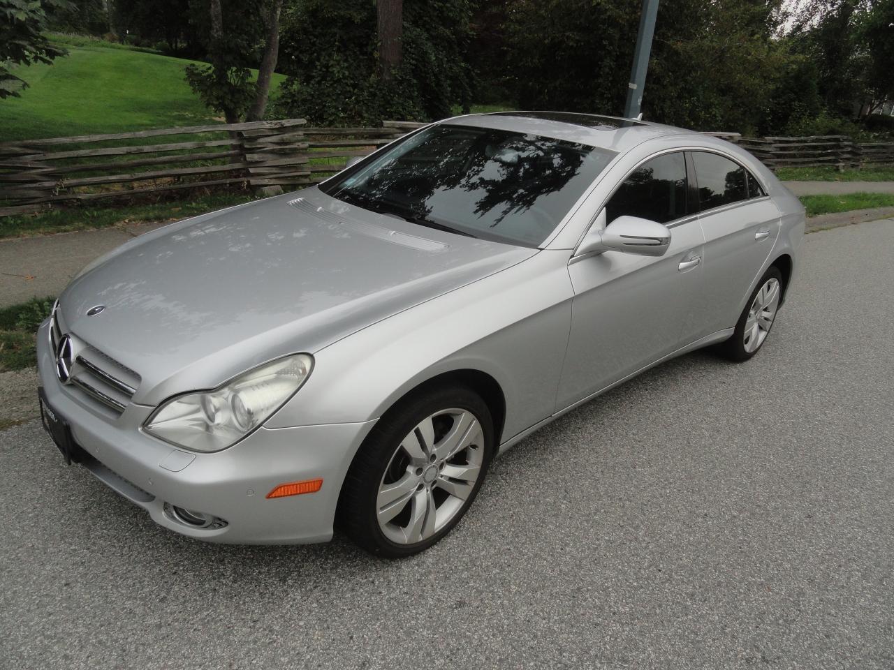 2009 Mercedes-Benz CLS550  - Photo #2