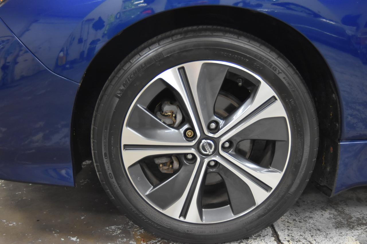 2018 Nissan Leaf S Hatchback - Photo #7