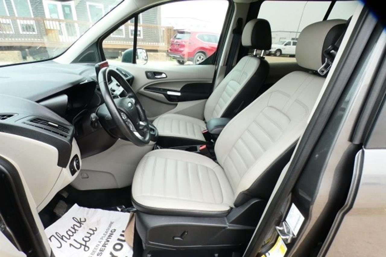 2019 Ford Transit Connect XLT 7 pass. w/Htd Leather, NAV, BUC - Photo #11