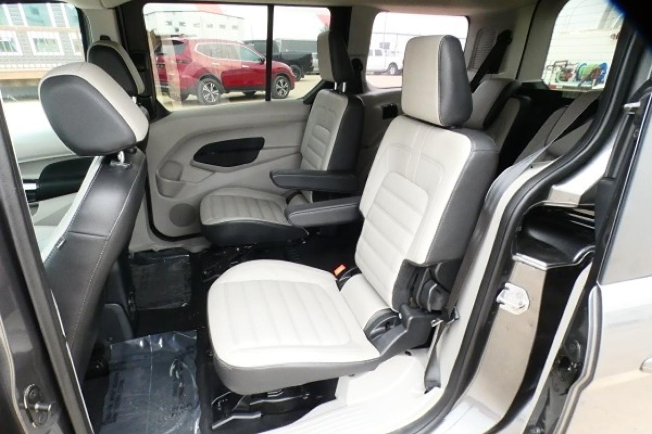 2019 Ford Transit Connect XLT 7 pass. w/Htd Leather, NAV, BUC - Photo #10