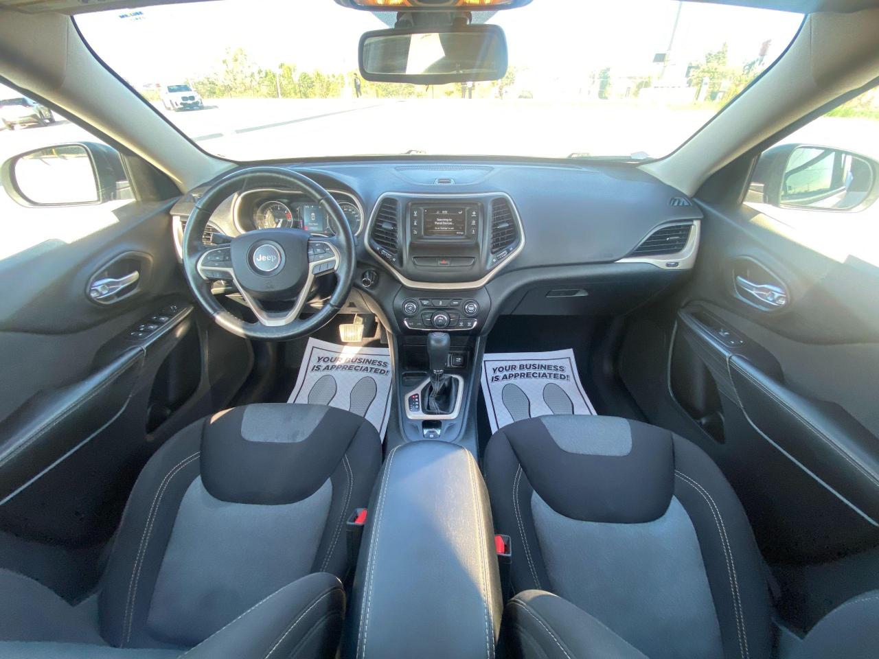 2016 Jeep Cherokee Sport - Photo #15