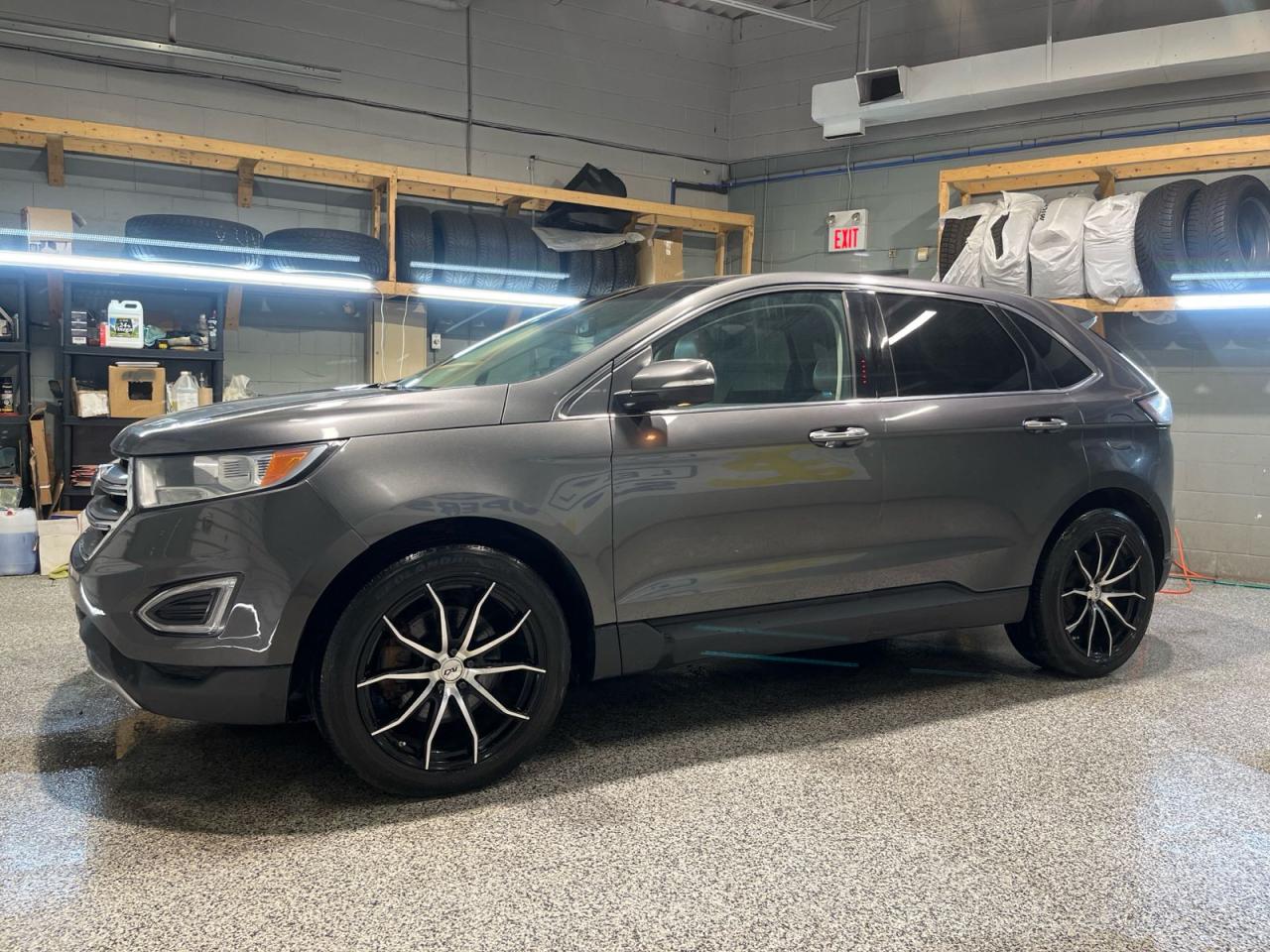 Used 2016 Ford Edge Titanium AWD * Navigation * Panoramic Roof *  Leather Interior * 2 Sets of Rims and tires * Push To Start * Remote Keyless Entry * Leather Steering Wh for sale in Cambridge, ON