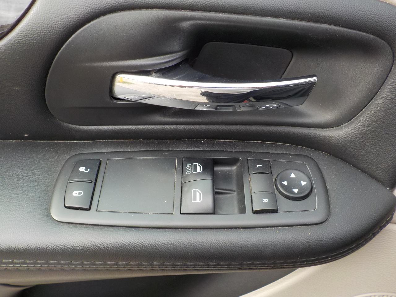 2018 Dodge Grand Caravan  - Photo #12